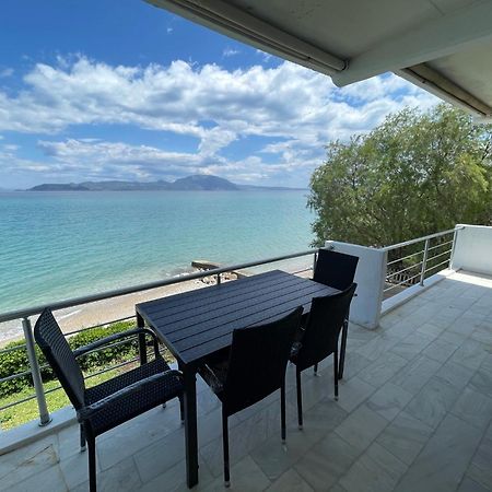 Stunning Beachfront Apartment Stratos Nerantza Экстерьер фото