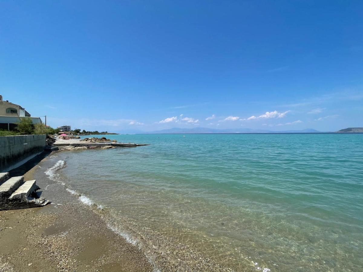 Stunning Beachfront Apartment Stratos Nerantza Экстерьер фото